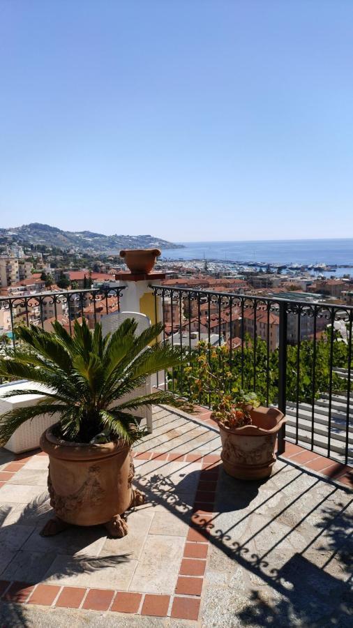 La Casa Del Sole Hotel Sanremo Exterior photo