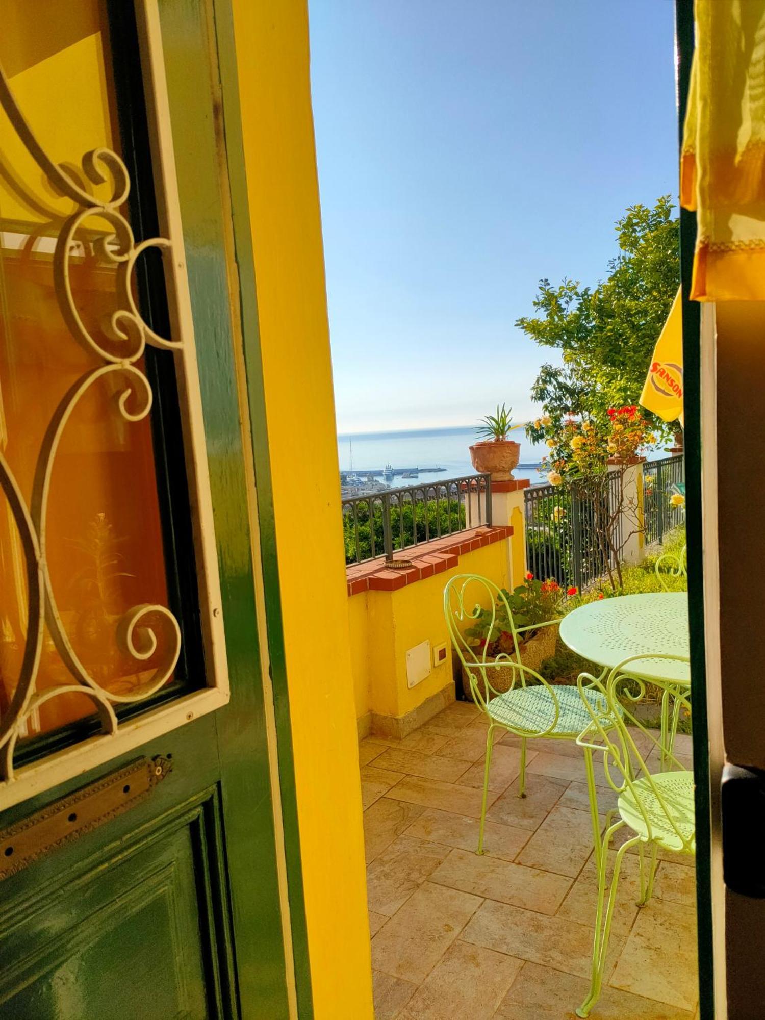 La Casa Del Sole Hotel Sanremo Exterior photo